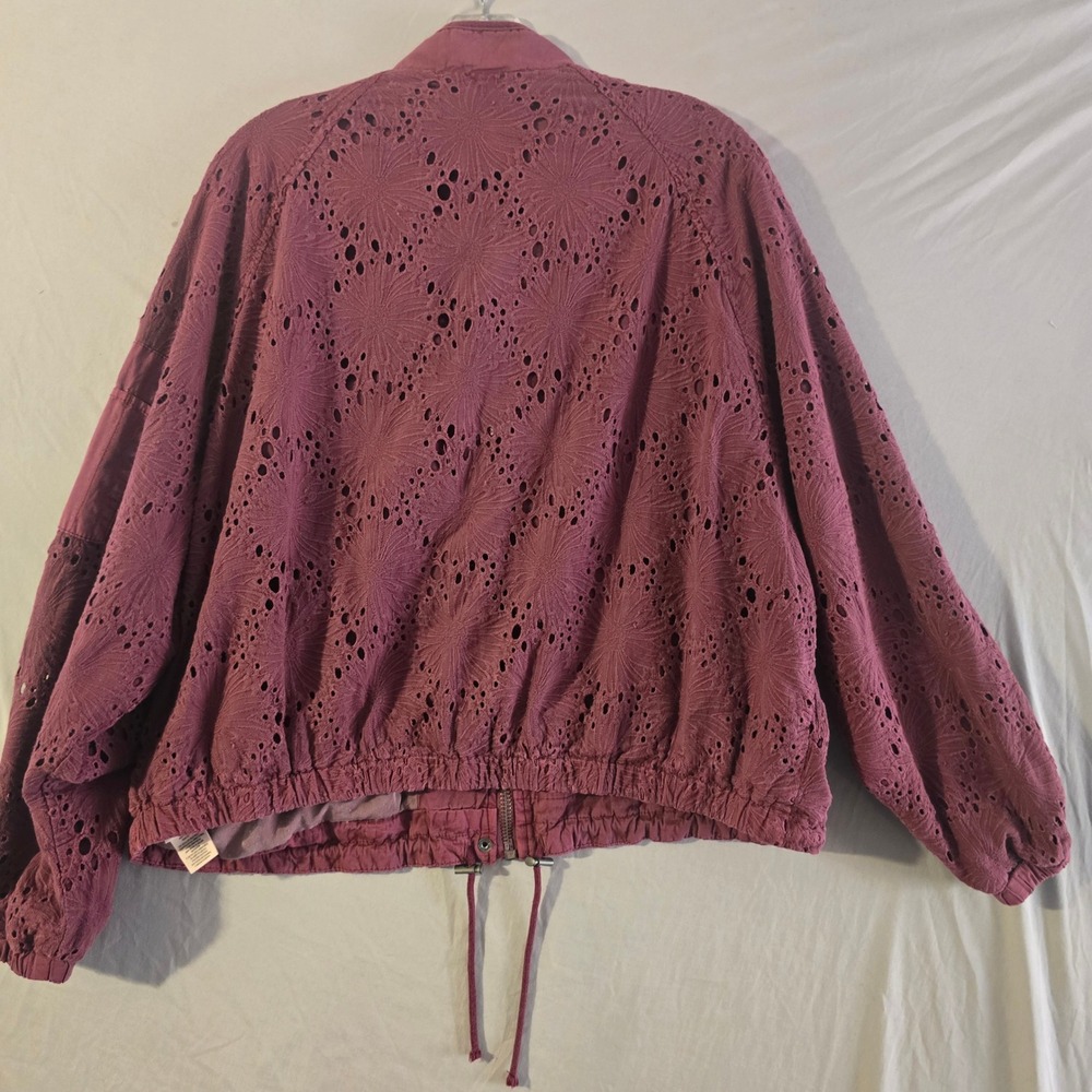 Free People Daisy Jane Bomber Jacket XS Women Pink Eyelet Lace Floral Raspberry - Picture 2 of 11